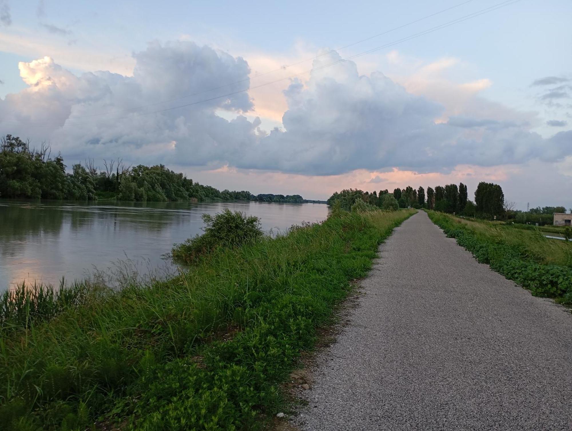 Casa Vacanze Nel Delta Del Po Taglio di Po المظهر الخارجي الصورة